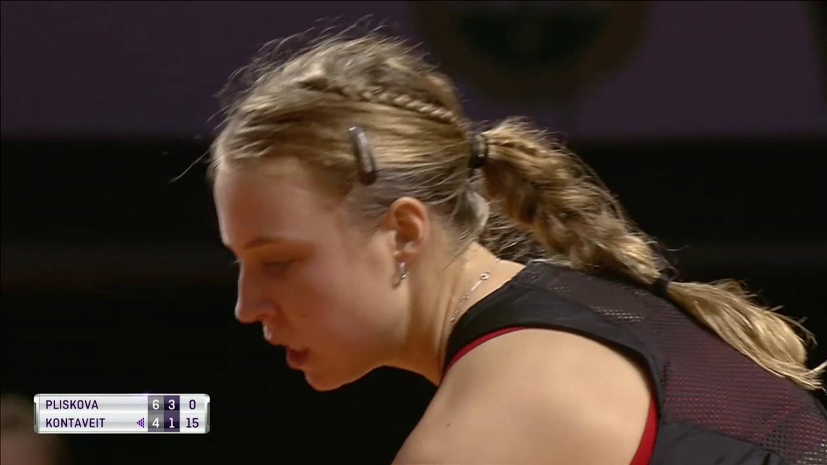  Twitter video is loading 