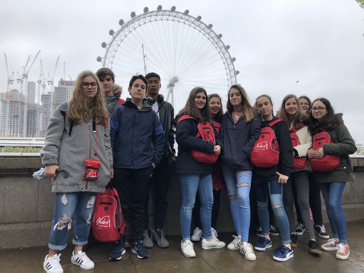 VReinaGijon's tweet photo. Day trip to London!! Mucha caminata para intentar ver la mayor cantidad posible de puntos de interés en el tiempo disponible. Gran experiencia en Londres!!! #London #Londres #VR #VRontour #ponteencamino https://t.co/6DhSVhqwJq
