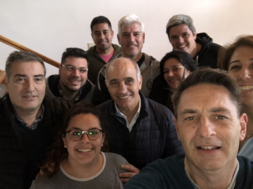 ZampellaOsvaldo's tweet photo. #Cambiemos #Pro #Esquel https://t.co/yc8psZZ7L1