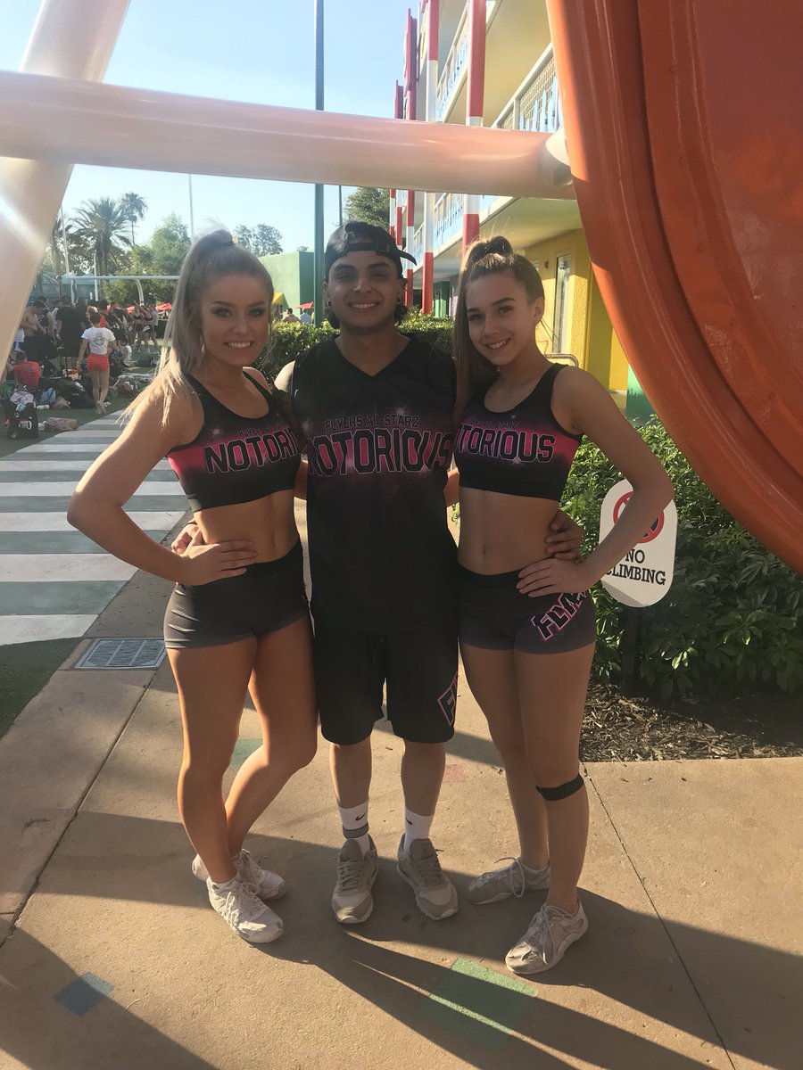 CanadianCheerUpdates tweet media