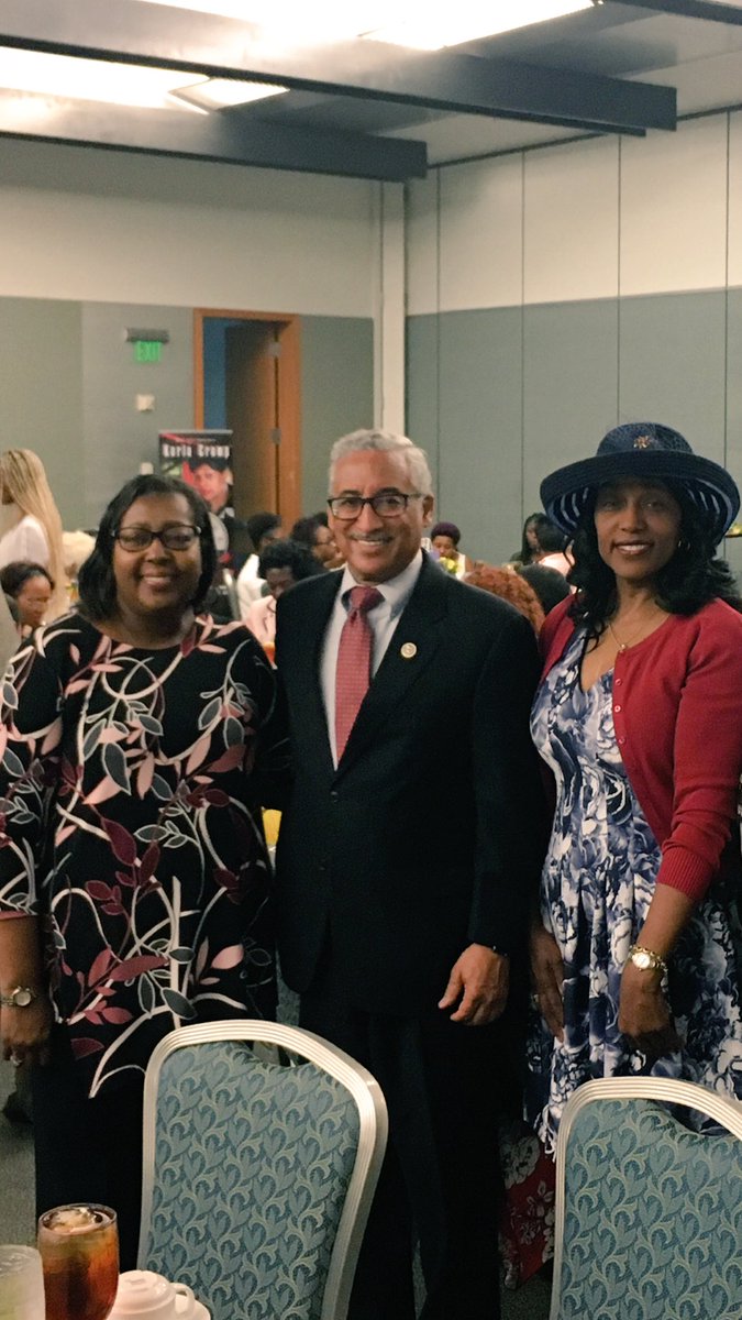 BobbyScott's tweet photo. Caught up when several elected officials from Newport News and Hampton during the National Council of Negro Women Newport News Hampton Section Mary McLeod Bethune Annual Recognition Luncheon https://t.co/kUOI6EhNXk