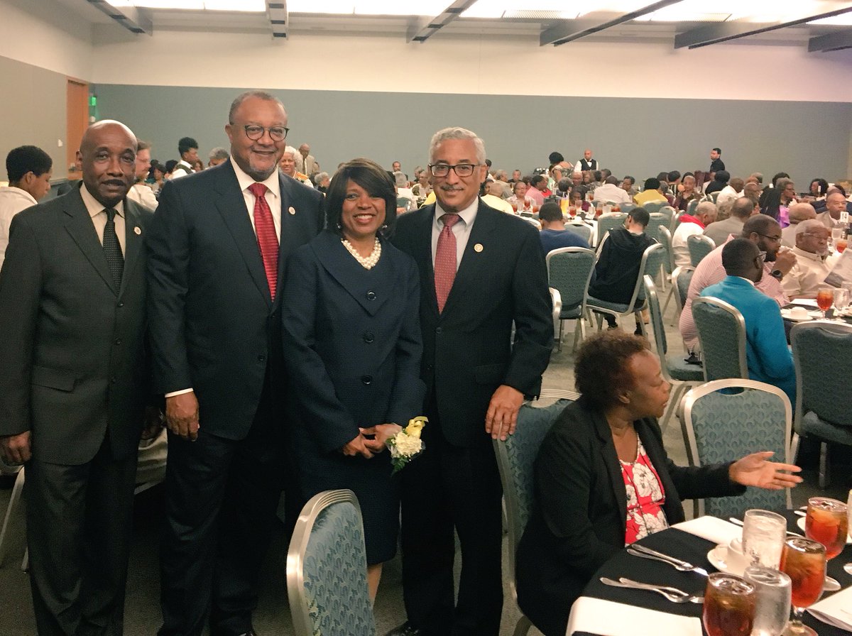 BobbyScott's tweet photo. Caught up when several elected officials from Newport News and Hampton during the National Council of Negro Women Newport News Hampton Section Mary McLeod Bethune Annual Recognition Luncheon https://t.co/kUOI6EhNXk