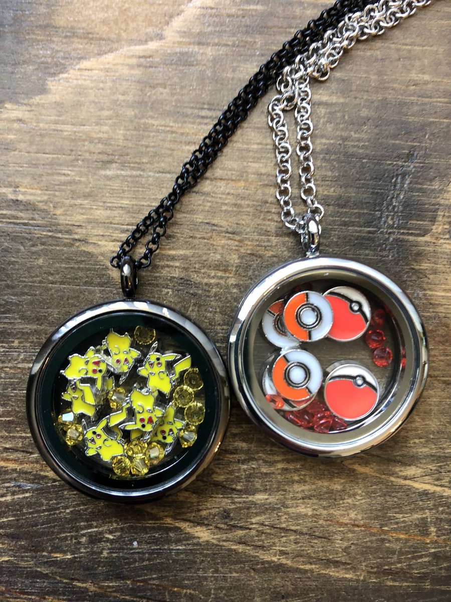 TaraSandsVO's tweet photo. New #pokemon floating charm lockets are on sale now in my shop at https://t.co/tfG8YHWRSq
#pikachu #bulbasaur #pokeball #charmander #squirtle #anime #animejewelry #geek #nerdgirl #fangirl #cosplay #livinglocket #floatingcharm #pokemongo #tarasands #loopedLA https://t.co/bk375mPUUM