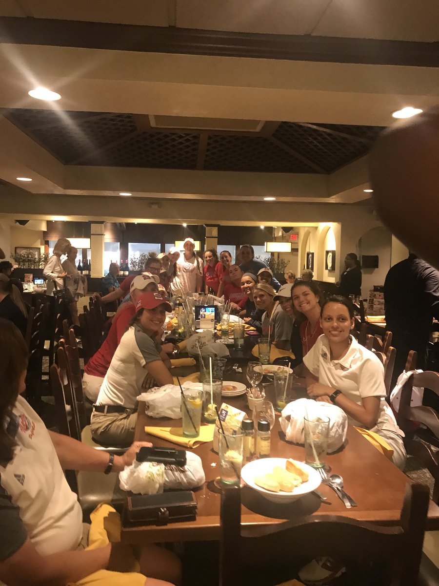 We never get to sit down at a restaurant and eat... this was much enjoyable. It’s usually a fast food type of eating for softball. But they got to enjoy a sit down meal for a change. #ssc #lastseriesoftheseason #olivegarden