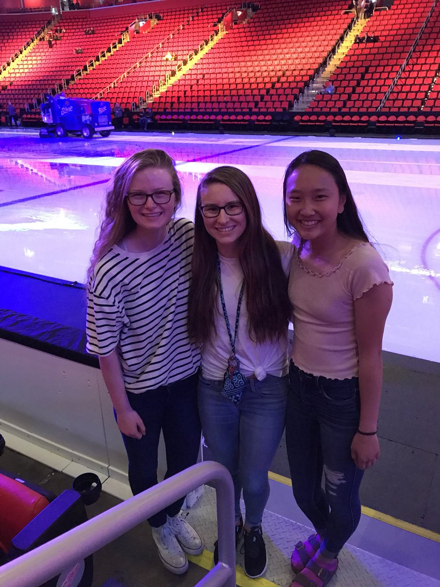 emmasokeefe's tweet photo. #StarOnIce https://t.co/JNmTc56DMv