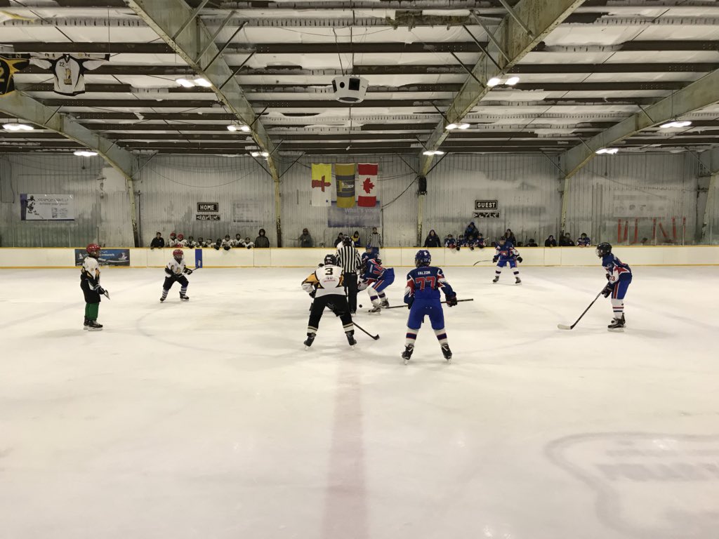 mimicocanadiens's tweet photo. @mimicocanadiens and #rankin Rock bantams drop the puck at Sinnitittuk Arena @ExperiencesCAN @mimicogoesnorth https://t.co/50wYrVZwlh