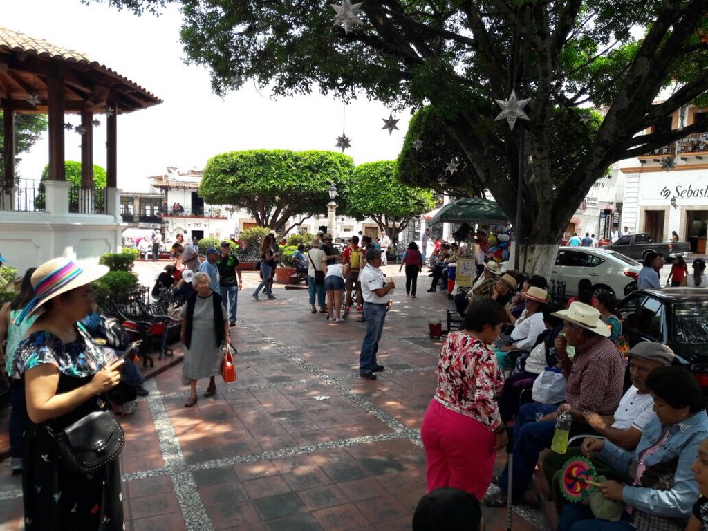 HectorAstudillo's tweet photo. Visita Taxco, la joya turística de la Región Norte; un destino imperdible por su arquitectura, gastronomía, la platería y su preciado valor histórico. https://t.co/8MvgoiOTfH