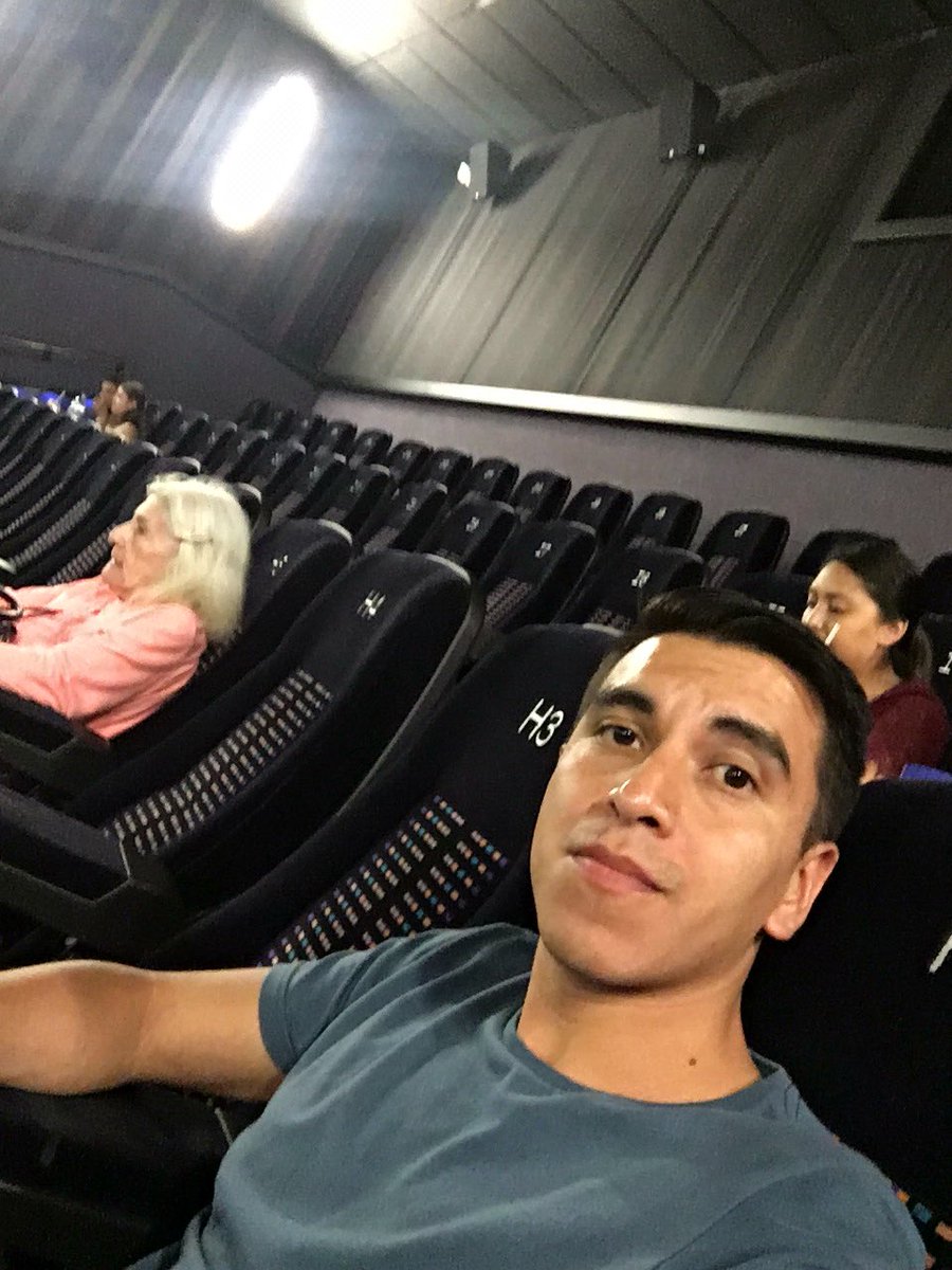 esmohg_27's tweet photo. Hay una Señora súper como de 80 años vino sola a ver #InfinityWar 😍, y uno aquí sufriendo con quien salir... la ame neta 😭 https://t.co/KZ7Tuym4XB