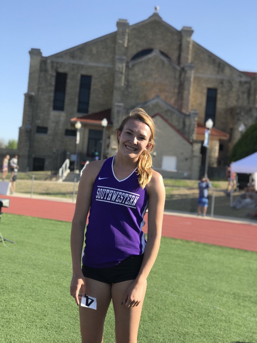 BuilderXCTF's tweet photo. KARI BLATTNER 2:14.55!!! School Record! NAIA B Standard! #BuildersToBama https://t.co/MQk2zDHbhX