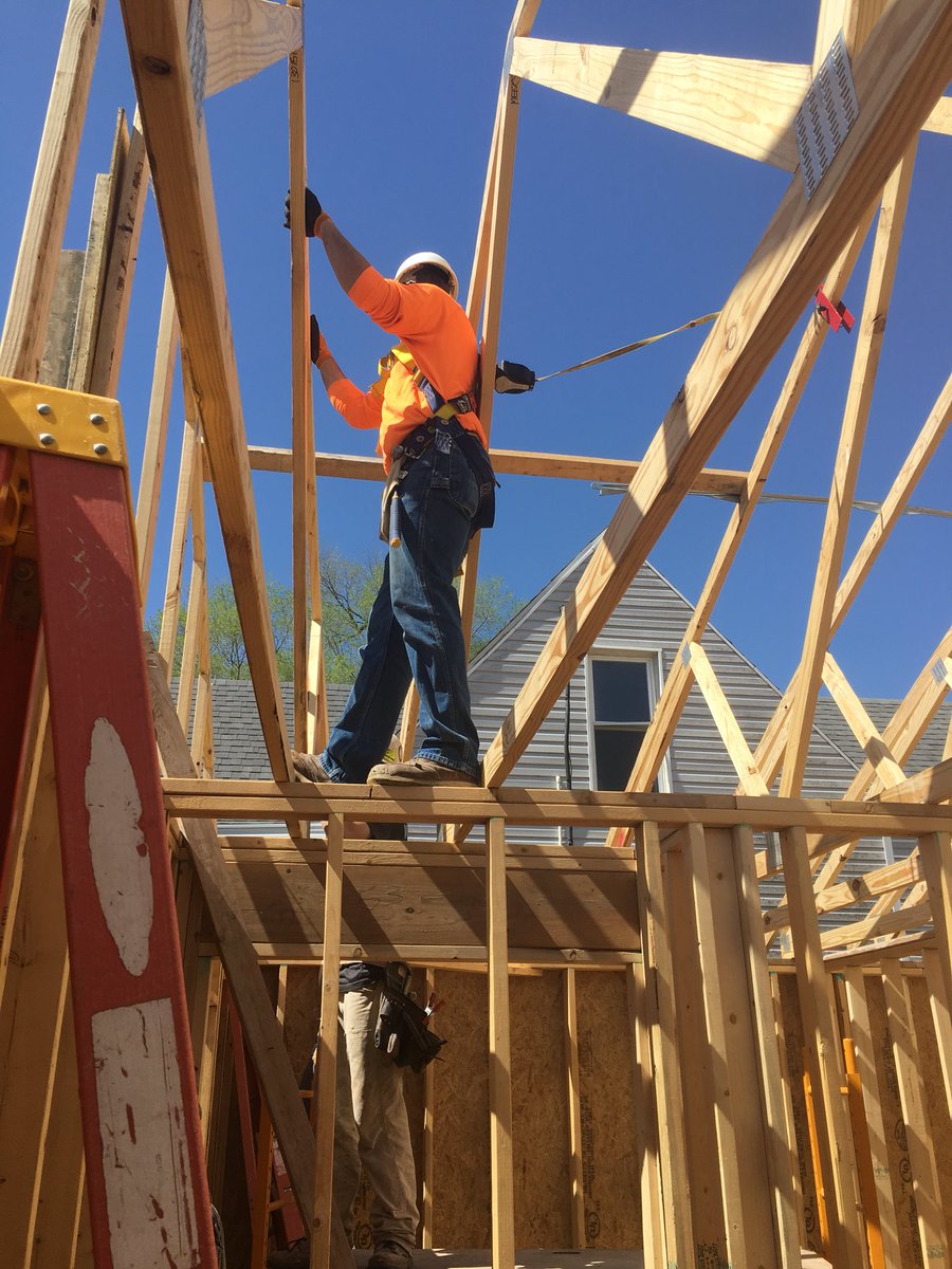 icecapett's tweet image. Beautiful day for a Habitat for Humanity Build  #Local945