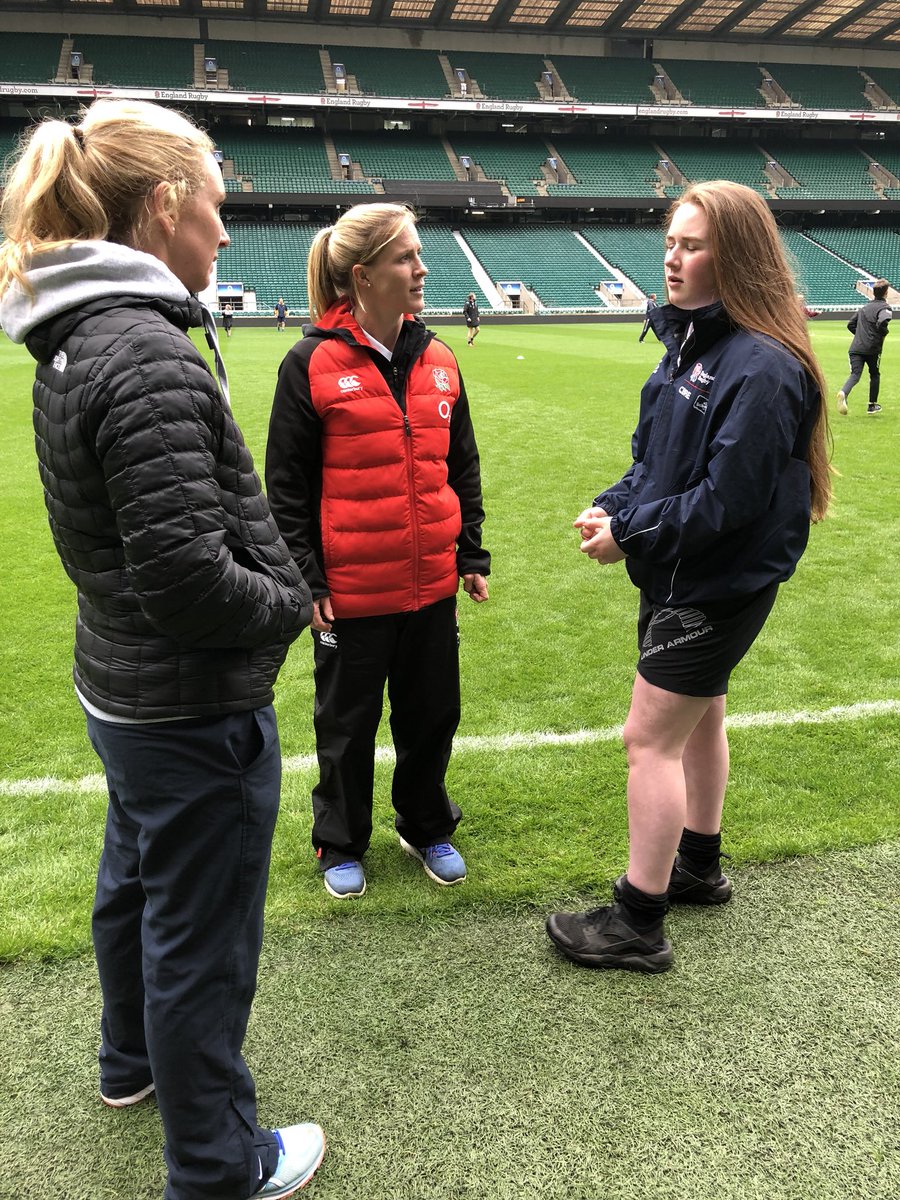 SunlightSirens's tweet photo. @russellearnshaw one of your latest wizards taking the magic to Twickenham today @OMWKidsFirst #KidsFirstConvention2018 in the fork@of my daughter who met one of her inspirations @nolli15 and I watched her play with one of mine @LewisMoody7 🙌🏼 https://t.co/2iBELO0pyj