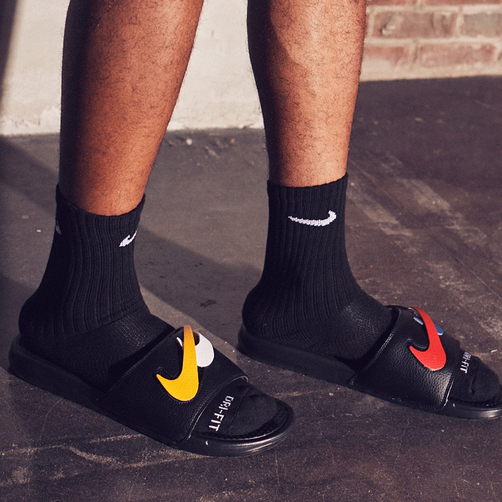 nike benassi fit