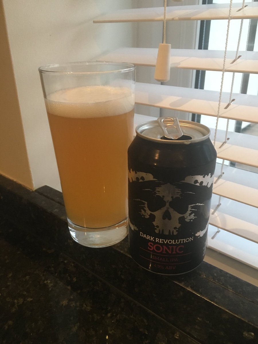 beerbuddy44's tweet photo. Juicy citrus tropical fruit flavoured IPA from @darkrevbeer with up front  piney aroma and lasting spicy finish https://t.co/X5lccaXvZ9