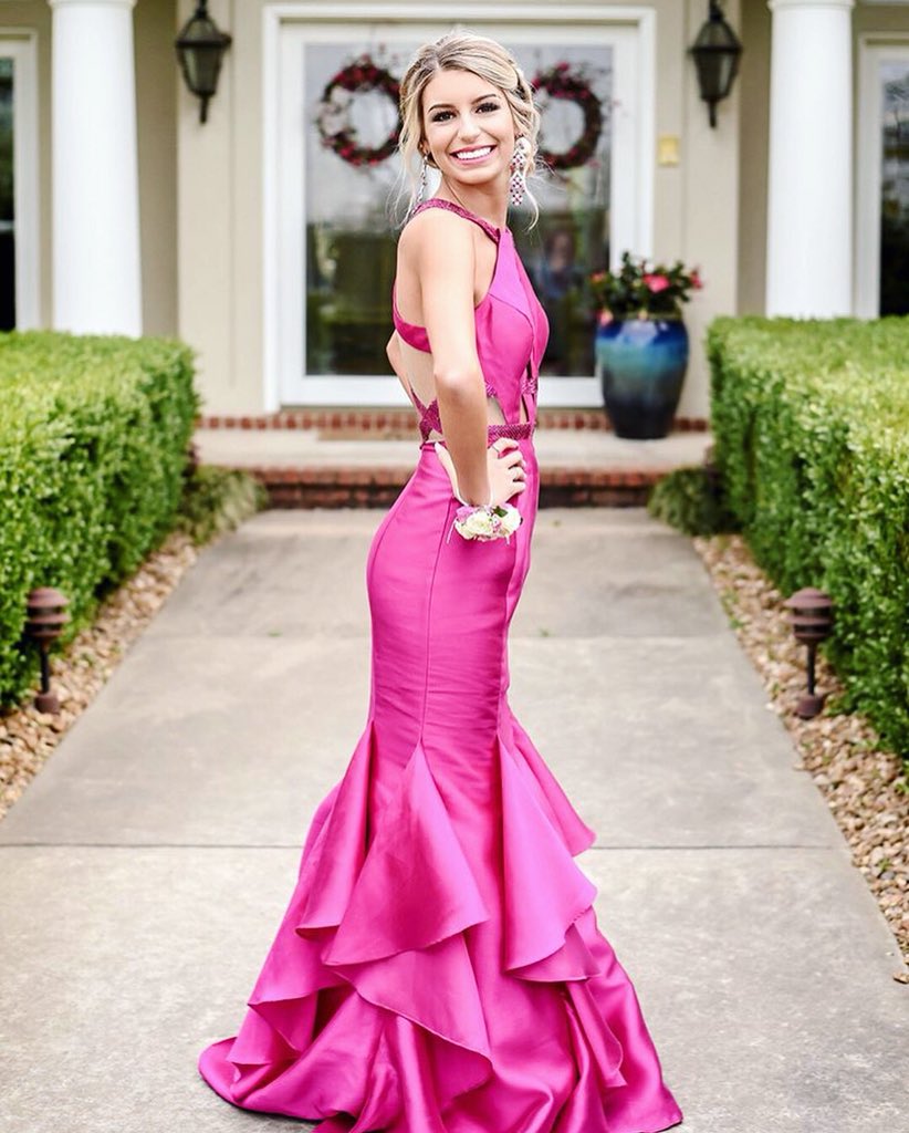 2Cuteprom's tweet photo. Barbie Princess vibessss ✨🤩💕👑💋 2 Cute Prom Girl @liljcookie  in our hot pink gown from @rendezvousformalwear1 •
•
•
•
•
•
#2cute #2cuteprom #prom2018 #prom #promdress #dress #barbie #hotpinkdress #pink #princess #barbievibes #stunning #gorgeous #beautiful #toocute https://t.co/6IAEyCjekq