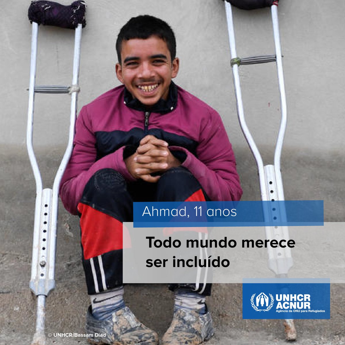 ACNURBrasil's tweet photo. Ahmad sofre de uma deficiência congênita e foi forçado a fugir do leste de Alepo com sua mãe. Eles buscaram refúgio no abrigo coletivo de Jibreen, onde o jovem frequenta aulas de reforço financiadas pela ONU. https://t.co/XT8aVsDdAa