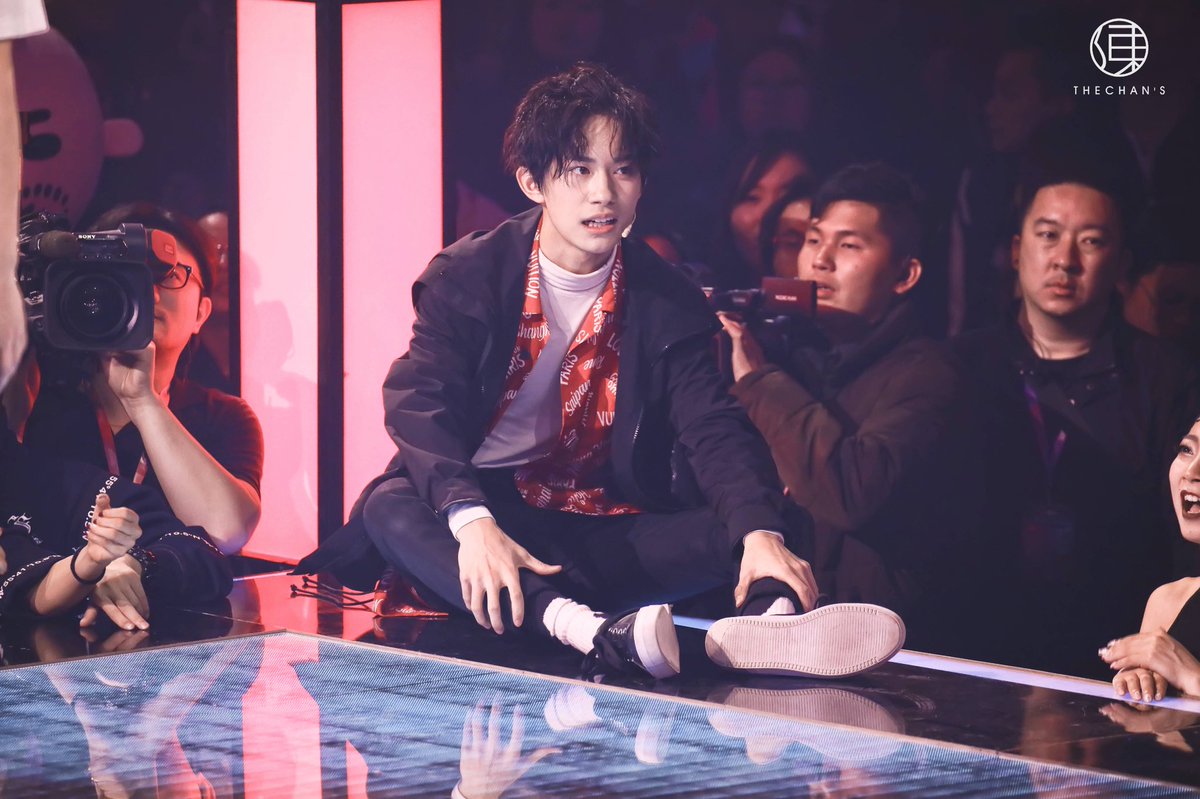JacksonYee_YT's tweet photo. 一个心噗通噗通的狂跳 💓
My heart is beating so fast! 💓
Cr. TheChans-易烊千玺个站
#JacksonYee #StreetDanceOfChina https://t.co/RqiJ3PTe3s