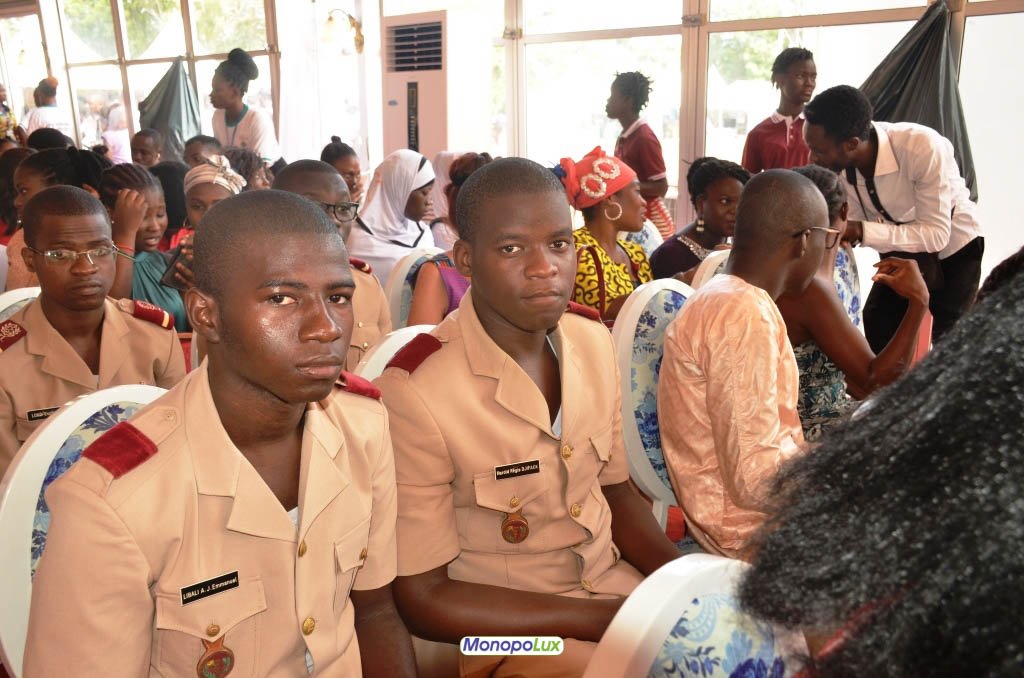 formation_elite's tweet photo. #ELITE2018,  investir en la jeunesse c'est préparer l'avenir du Pays. Et une jeunesse engagée mérite un soutien spécial. @CampusFrance @TheTogoBot @GroupeOrabank @EcobankTogo @PortailiciLome @MonopoLux https://t.co/3Nmb5G703w