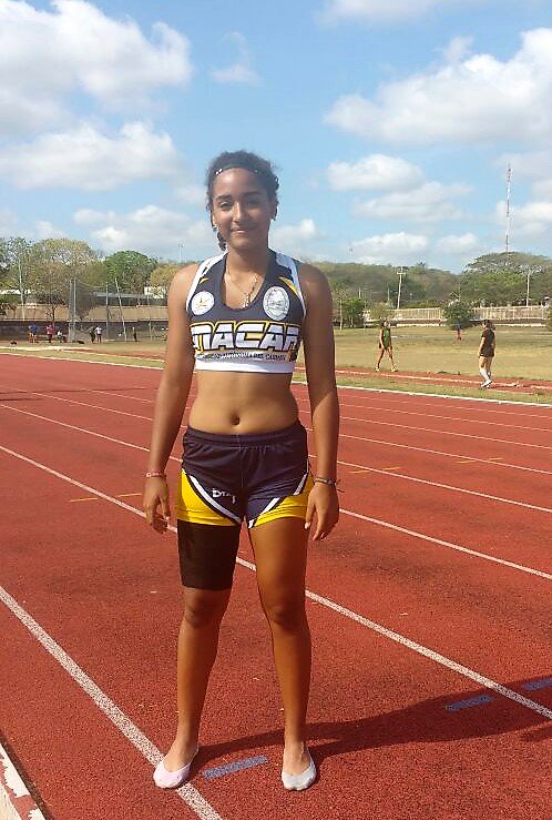 UNACAR's tweet photo. Atletas de @UNACAR pasan al nacional de #Interprepas2018 después de la eliminatoria estatal en atletismo, fútbol varonil, voleibol playa femenil y basquetbol femenil, 32 atletas conforman la delegación para Las próximas competencias del 17 al 25 de junio en Morelia, Michoacán https://t.co/rVdH9WjF01