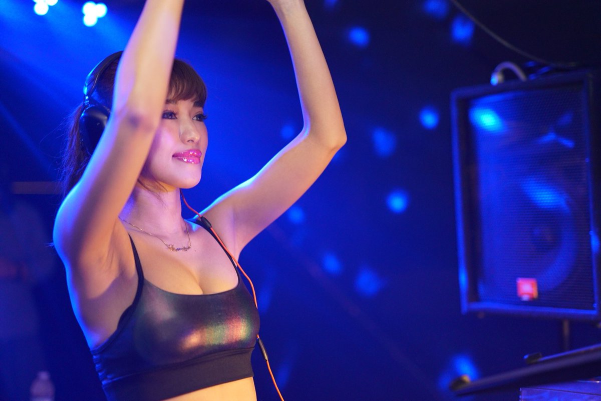 dj_monemilk's tweet photo. 本日は、、、

@club_neverland へ足を運んでくれた皆様ありがとうございました！！！

長野がこんなパリピだったなんて🙀💘
サイッコーに楽しかったです💘

楽しんでくれた皆様、オーガナイザー様、DJさま、ありがとうござました💘💘 https://t.co/zP8sKClkNA