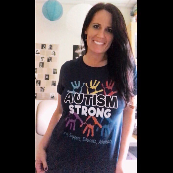 lisamroberts77's tweet photo. Some of the best souls on the planet (and most honest people I know) are friends I work with who have autism.💙#love #support #educate #advocate #autismstrong #autismawareness #spectrumofhope #schoolcounselor #whatsyourwhy #SSD4kids @SumnerSchools @SSD_Counselors @socialthinking https://t.co/CEgodEzIWL