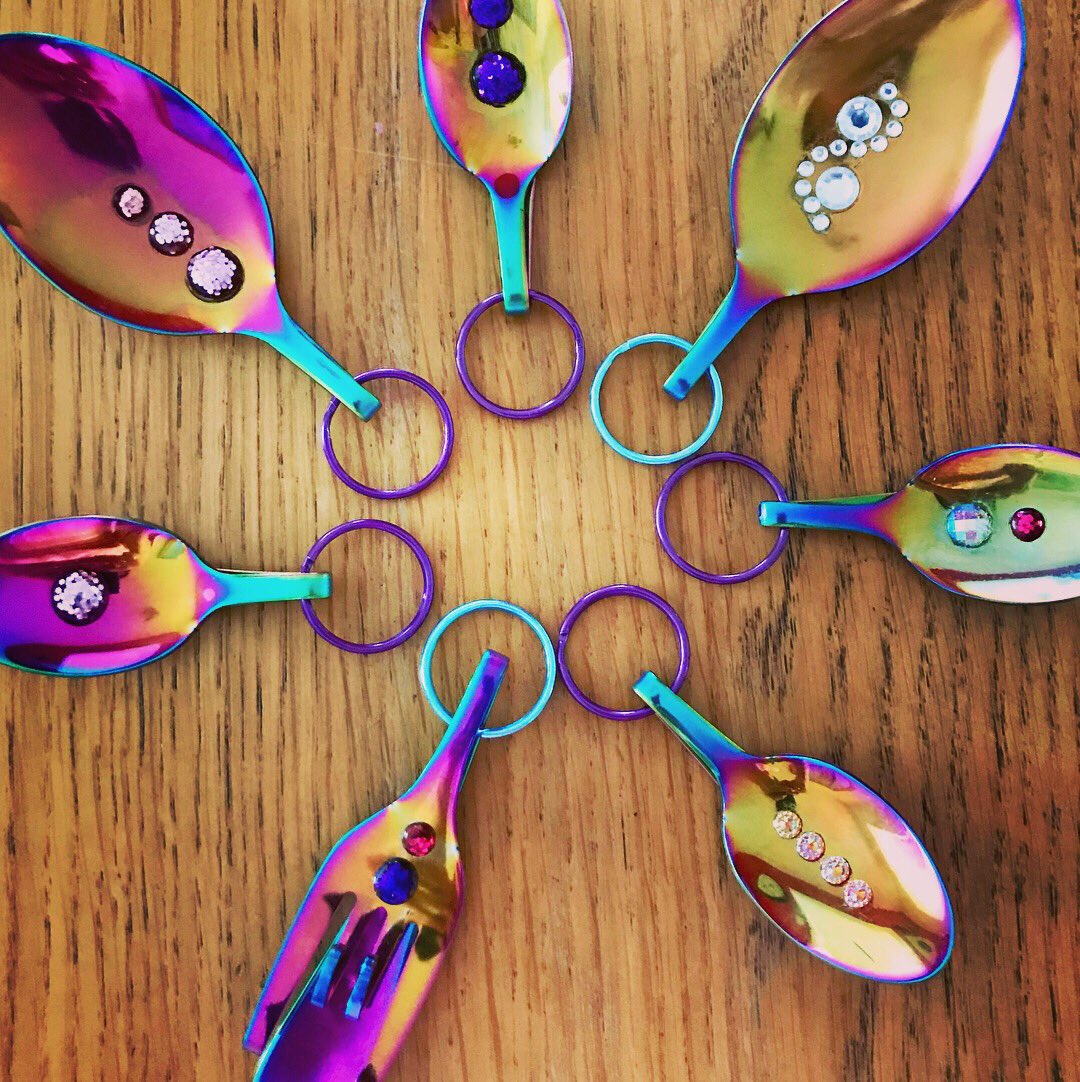 copelandwalker1's tweet photo. #blinging #cutlery #keyrings #charms #ForSale @gracefieldarts @thedarkroomedinburgh https://t.co/8Gr5mpUd25
