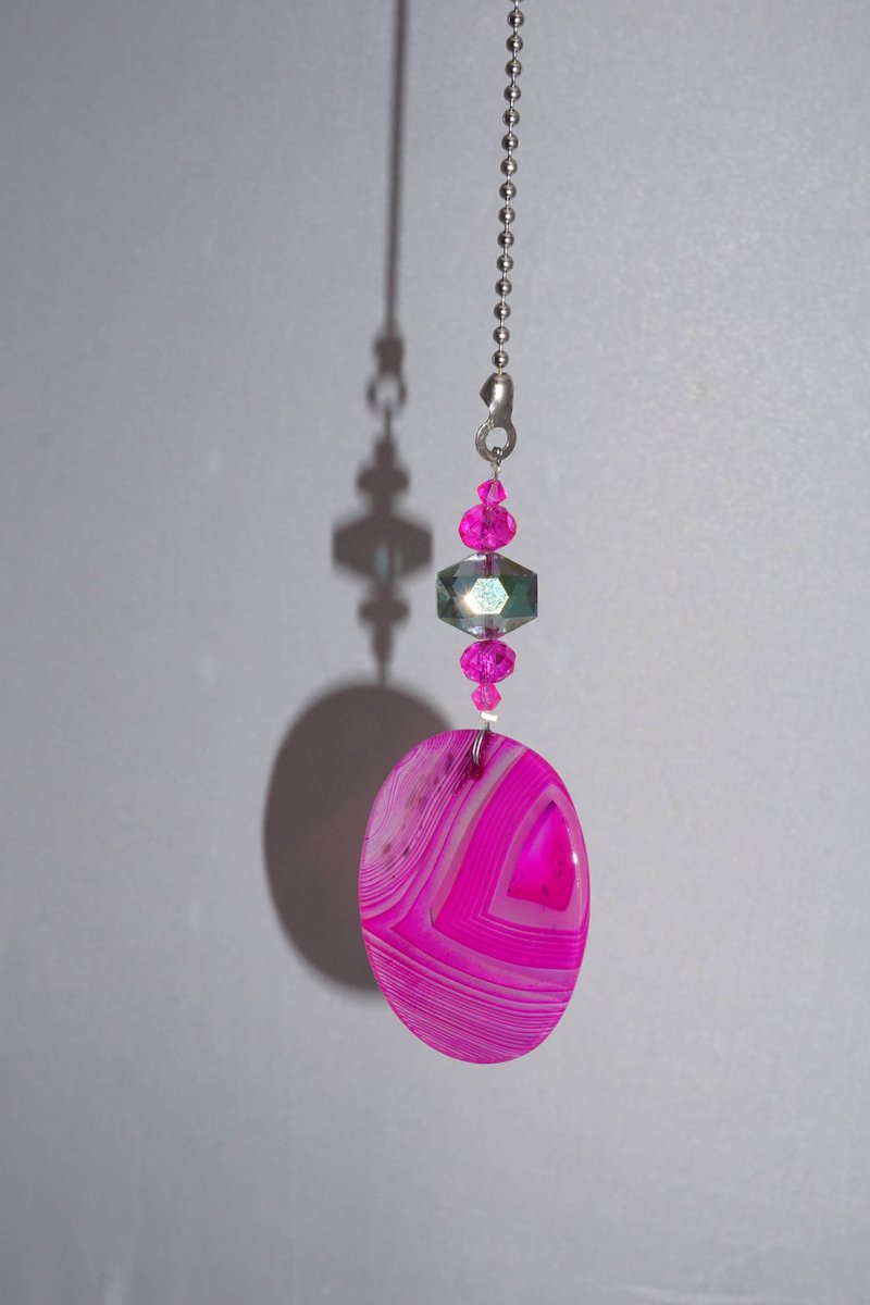 SunLiDreams's tweet photo. Excited to share the latest addition to my #etsy shop: Pink Agate, Ceiling Fan Pull, Hot Pink Room Decor, Ceiling Fan Fixture, Pink Ceiling Fan Pull, Free Shipping https://t.co/3KJv9JG3pm #housewares #lighting #housewarming #pink #fanpull #ceilingfanpull #homedecor #me https://t.co/LDYCJzo1jh