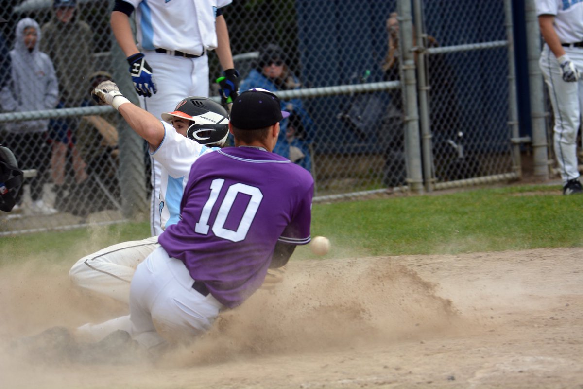 TidesGh's tweet photo. @kirin_peterson with a triple in the game against the Rams. GHHS wins 7-6. #baseball https://t.co/wxCqDeNhdC