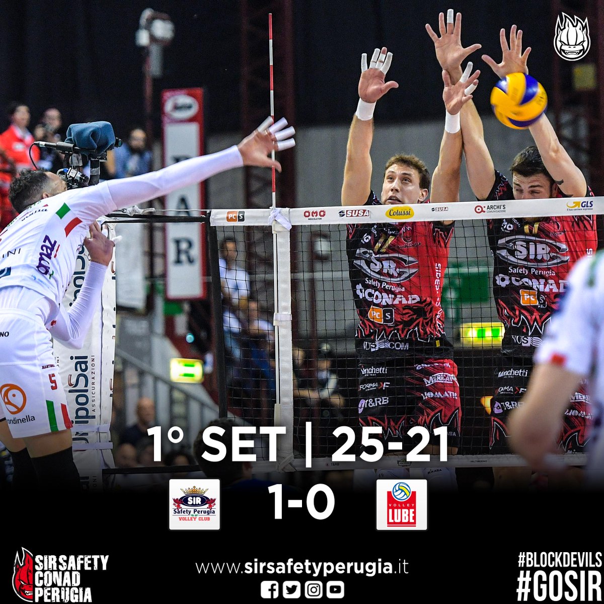 SIRVolleyPG's tweet image. Si chiude con l'errore di Juantorena al servizio il primo set: 25-21! Avanti così ragazzi! 
#1SET #PerugiaCivitanova #ChePlayoff #Superlega #GoSir #BlockDevils #RCD #ORAéADESSO