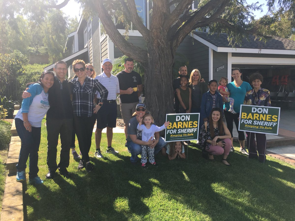 DonBarnesOC's tweet photo. Huge thanks to all our supporters who came out to help canvass neighborhoods in support of my campaign to keep our communities safe, and to be your next #OrangeCounty #Sheriff. To join us and help out, click --> https://t.co/b4VvGOKYpw https://t.co/hxMrVMXxpC #BarnesforSheriff https://t.co/ORlLWTN174