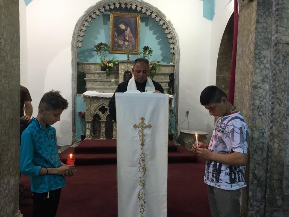 SOSCdOrient's tweet photo. #Iraq: Nella città di #Karemlash nella #Pianadininive, i #Caldei celebrano la Messa in onore del Santo patrono. Delle 14 grandi città nella #PianuradiNinive, 11 sono cristiane, 9 sono #CaldeeCristiane e 3 sono #SiriacoCristiane. https://t.co/m1rkODJSKy