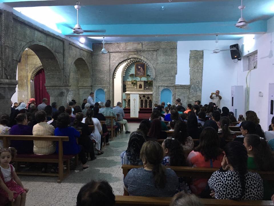 SOSCdOrient's tweet photo. #Iraq: Nella città di #Karemlash nella #Pianadininive, i #Caldei celebrano la Messa in onore del Santo patrono. Delle 14 grandi città nella #PianuradiNinive, 11 sono cristiane, 9 sono #CaldeeCristiane e 3 sono #SiriacoCristiane. https://t.co/m1rkODJSKy