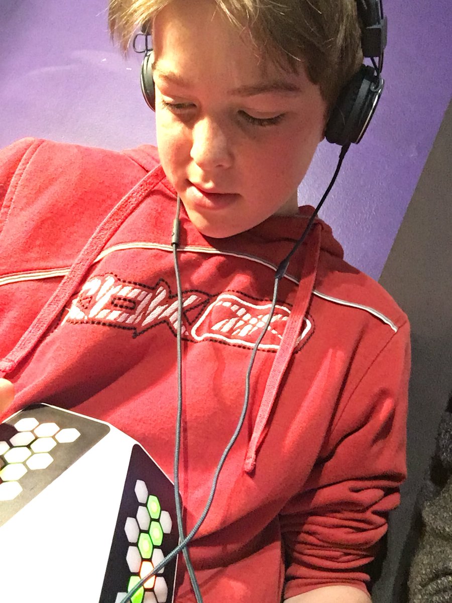 wadds's tweet image. Great afternoon with @danwadds @makerfaire_uk in Newcastle @scienceatlife. 

Made a heart rate monitor with @UniofNewcastle engineers; met YT maker @colin_furze; dualo synth; @Raspberry_Pi light cubes; and lots of robots.

Highly recommend.

#makerfaireuk #nefollowers