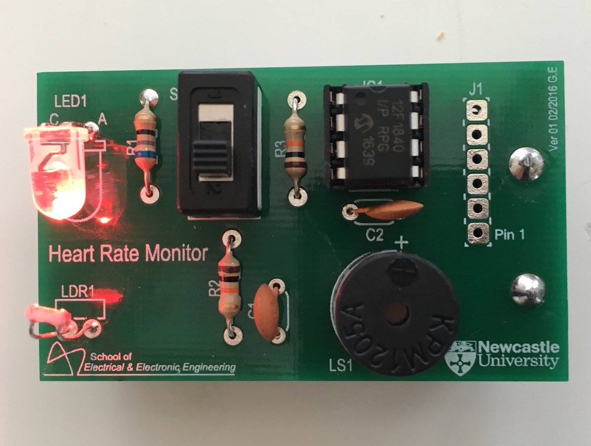 wadds's tweet image. Great afternoon with @danwadds @makerfaire_uk in Newcastle @scienceatlife. 

Made a heart rate monitor with @UniofNewcastle engineers; met YT maker @colin_furze; dualo synth; @Raspberry_Pi light cubes; and lots of robots.

Highly recommend.

#makerfaireuk #nefollowers