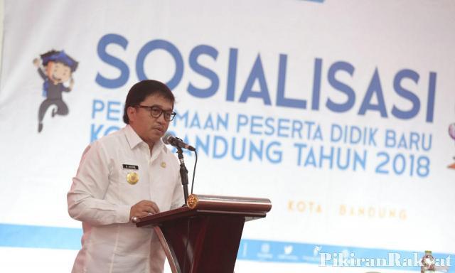 info_ppdb's tweet image. Sistem Zonasi pada PPDB 2018 Kota Bandung, Orangtua Jangan Memaksakan ppdbkotabandung.wordpress.com/2018/04/28/sis…