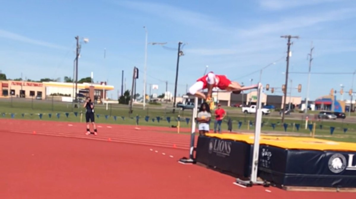 Vandal_Track's tweet photo. Thank you @ZandenRW for everything! Congrats on a solid HS career. 2x District Champion
2x Area Champion and 2016 Regionals Bronze Medalist https://t.co/0ggzoCrXwt