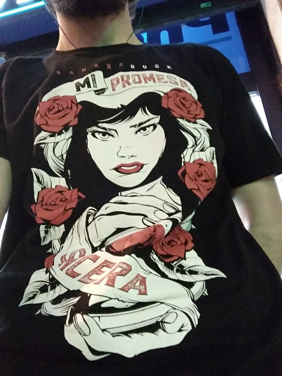 No me he podido resistir a estrenarla hoy #mipromesamassincera <a href="/BananaDuckBand/">Banana Duck</a>