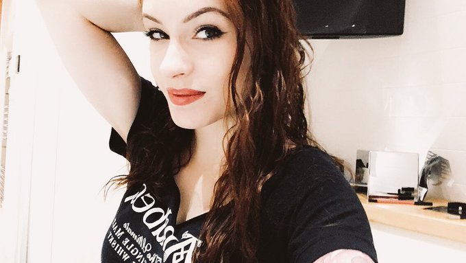 Forgot to post these. From my birthday, before I got too drunk. 😅 https://t.co/RkEgI9Z4pW