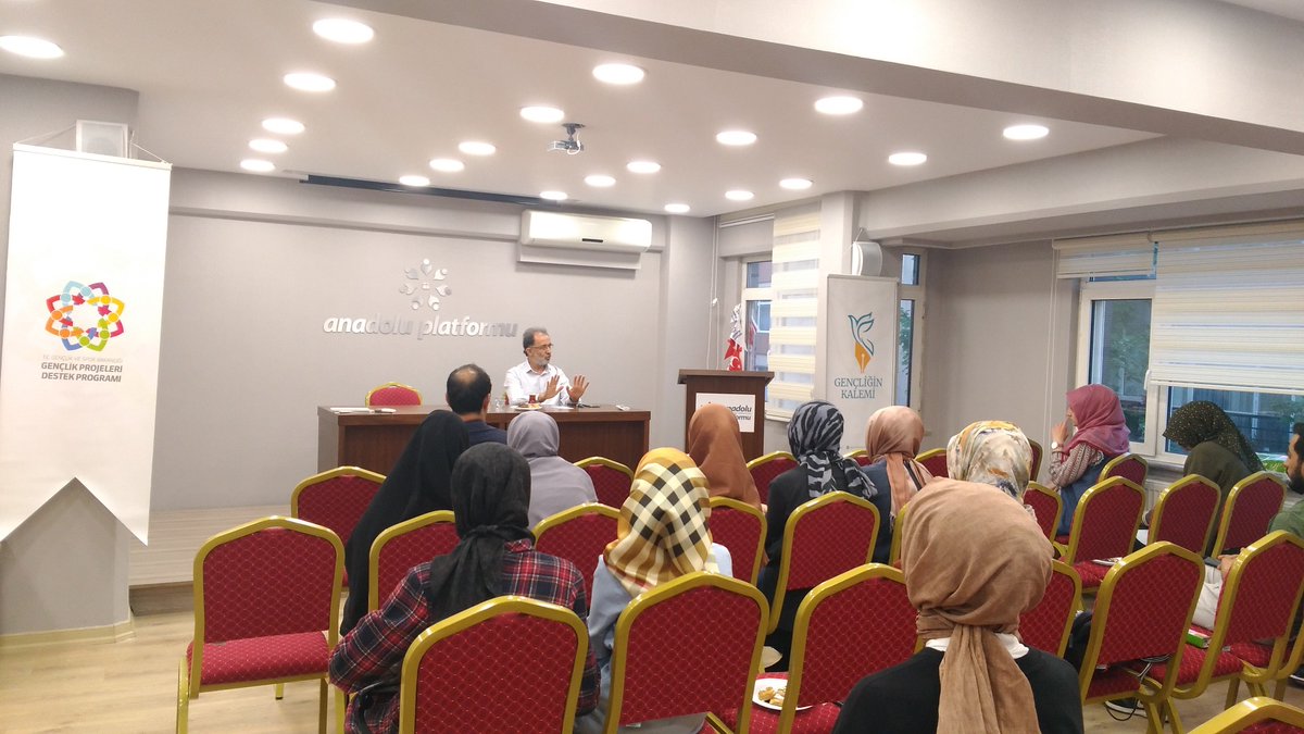 Duayen Amatör buluşmalarının beşincisinde Yazar Ümit Aktaş'la Nurettin Topçu'yu konuştuk. @GSBgenclikproje