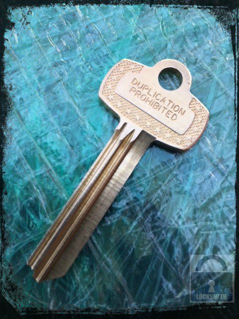 LocksmithProsUS's tweet photo. Do you own a key that prohibits you from getting a duplicate? It's time to call the Professionals. 267-333-6969 https://t.co/Rv0auWihEd #donotduplicate #needsparekey #locksmith #landlord #realestate #propertymanagement #philly #buckscountypa https://t.co/4TcZszW8fh