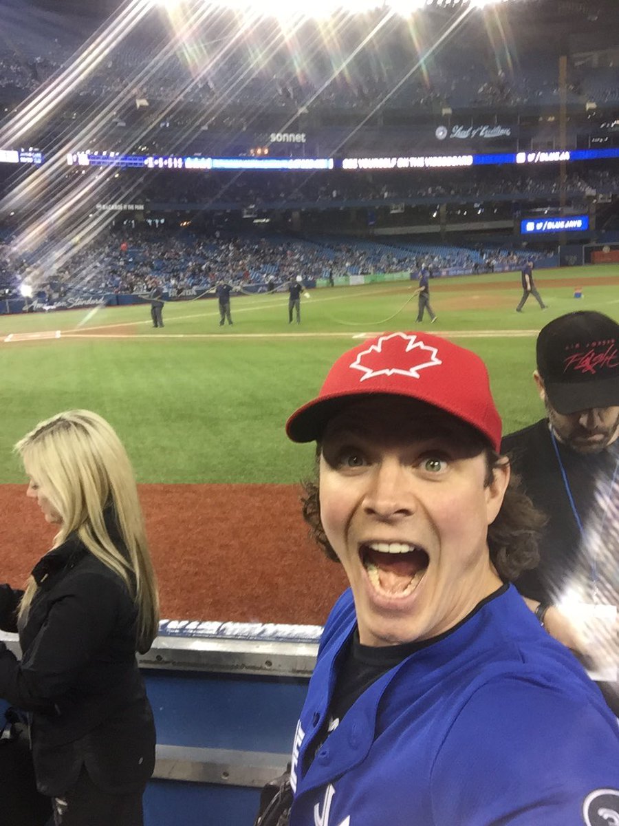 HunterBros's tweet photo. #FirstPitch!!!!!!!! Can’t wait!!! -J.J. https://t.co/ovDjJY7cfY