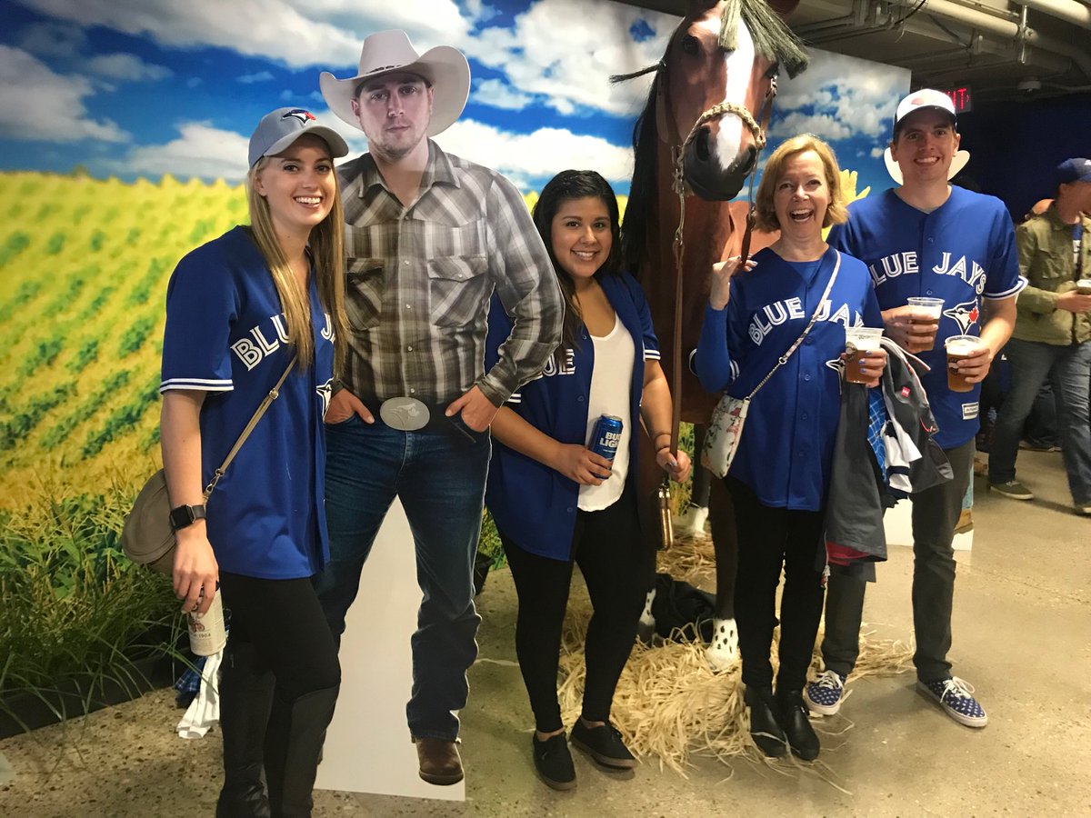 vradford22's tweet photo. #LetsGoBlueJays https://t.co/G5WUd6Dw2l
