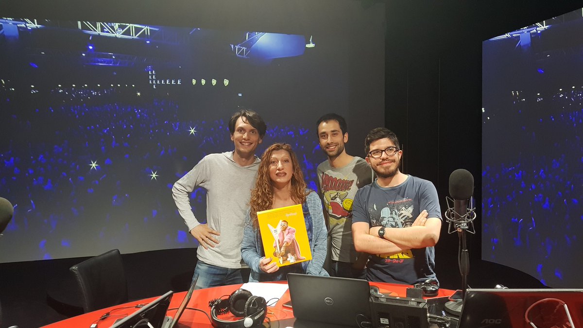 Sta per iniziare il concerto di <a href="/SferaEbbasta/">Sfera Ebbasta</a>! Lo trasmetteremo in RADIOVISIONE con il commento del Trio e La Zac! #SferaebbastaLiveRTL1025