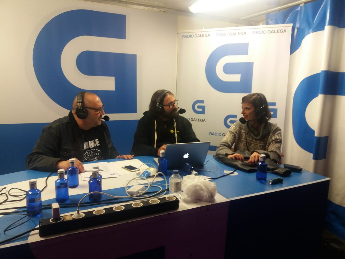 RadioGalega's tweet photo. Estamos en directo en #Estudio3 dende o @fivdevilalba conversando con Silvia Rábade de @EscuchElefantes tras abrir a xornada do sábado no #FIV2018! 

👉 https://t.co/rsQPip99Pd https://t.co/fFg85OfLbd