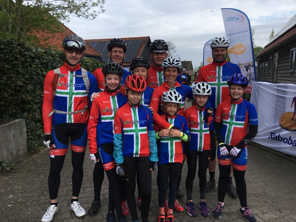 WWierdentocht's tweet photo. 🚴‍♂️🚴‍♀️🚴‍♂️De 32e editie zit erop. Tevreden dat we ruim 700 liefhebbers een mooie fietsdag hebben kunnen bezorgen. 
Helaas kregen we te maken met een ongeval bij Rasquert. Gelukkig zijn de 2 renners weer thuis💪🏻. Op naar 2019 om nog beter te worden👍🏼 #mijntoertocht https://t.co/GgZ0eluLuA