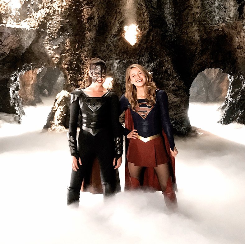 melissabeupdate's tweet photo. 📸 New photos of Melissa Benoist with Odette Annable on the #Supergirl set
https://t.co/ImZ7RoFZEb https://t.co/IPF4NN68Ms