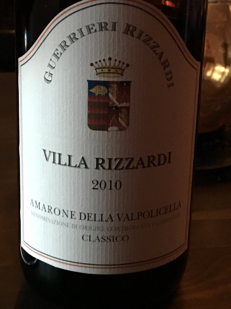 BeardlessDen's tweet photo. After such a beautiful day it’s gone a bit cold this evening - this is definitely warming me up #Rizzardi #Amarone 🍷 https://t.co/6INuDAVThG