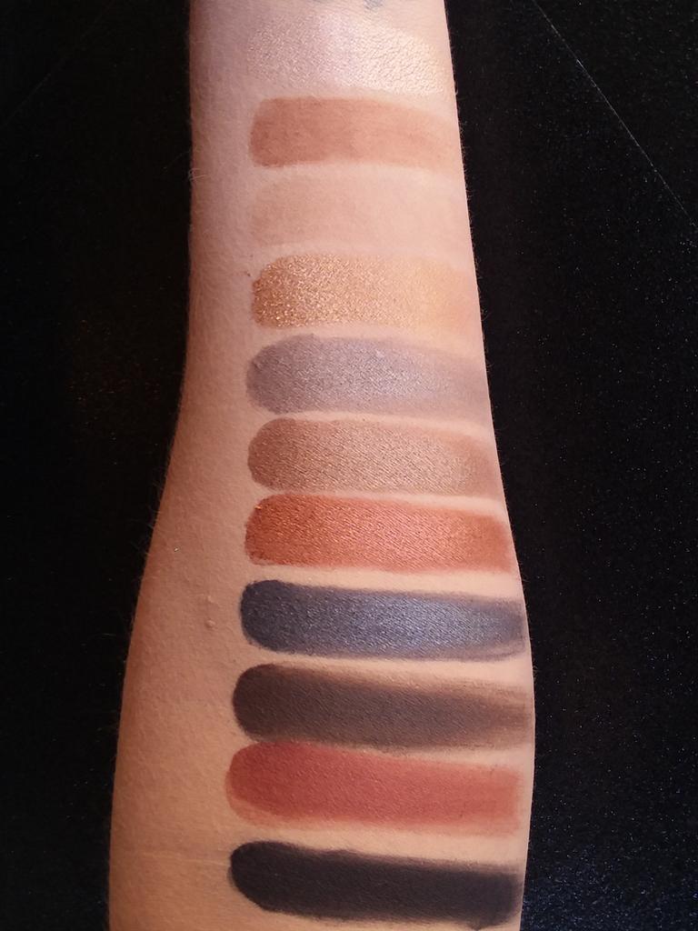 exploding_nova's tweet photo. Was flat out shocked at the pigments of @milanicosmetics new palettes.... Meet 'Bold Obsessions'
#beauty #makeup #makeuptalk #makeuppics #milani #eyeshadow #eyes https://t.co/gL91YxCNik
