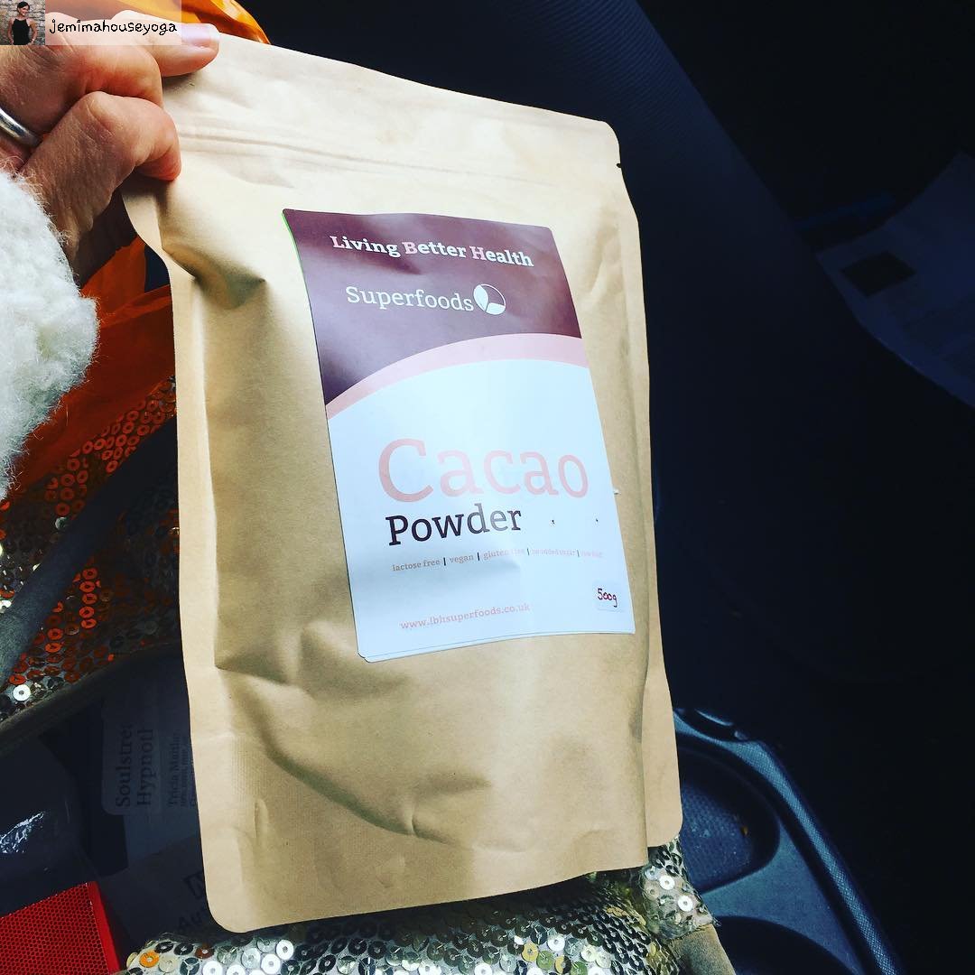 New friends with similar designs to help the people of the world be healthier and happier - love it - day retreat with both of us coming up in Bath, stay tuned 😁🙌🏼 @lisabarneshealth #likeaboss #inspiration #strongwomen #healthiswealth #superfoods #yogaeveryday #ownbrand