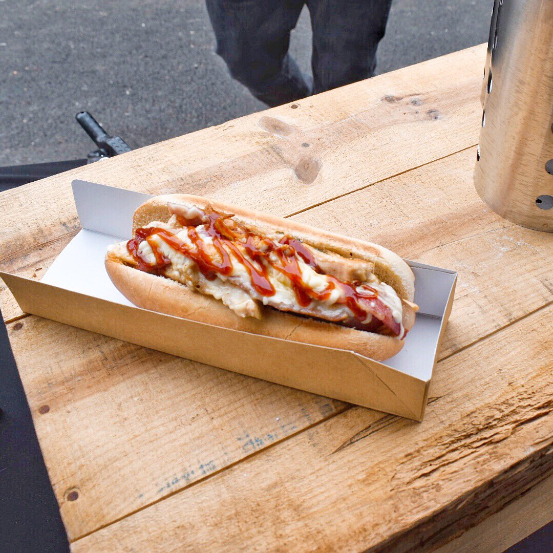 #chorltongreenmarket done ✔️ thanks for having us guys we had a great day! Until next time! Stay tuned for our next event dates to be released soon!
#foodie #foodmarket #manchesterstreetfood #suburban #suburbanmcr