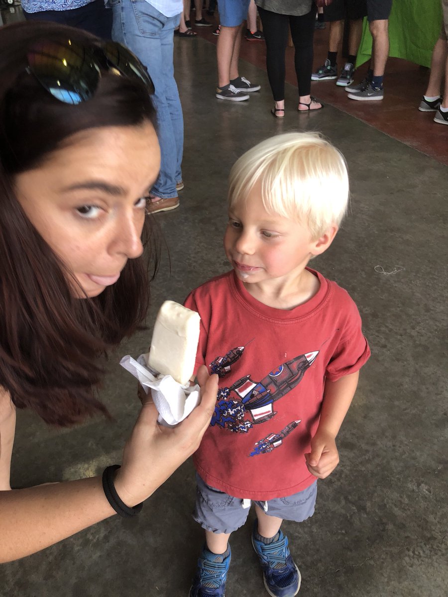 TexasAleProject's tweet photo. Popsicle Beer Floats!!! @SteelCityPops are Seriously yumm...#steelcitypops #texasaleproject #tapfest #brewerylife https://t.co/uSXId9r5tk